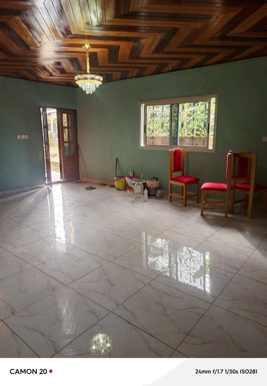 44120- APPARTEMENT MODERNE 3 CHAMBRES À DOMBE KRIBI