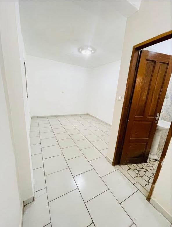 APPARTEMENTS MODERNES EN DUPLEX À ETOUG-EBE YAOUNDÉ