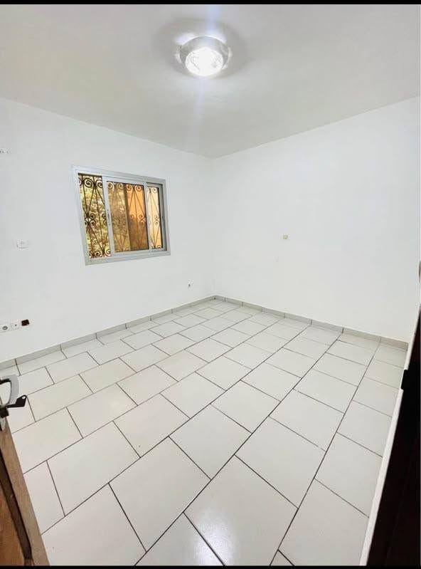 APPARTEMENTS MODERNES EN DUPLEX À ETOUG-EBE YAOUNDÉ