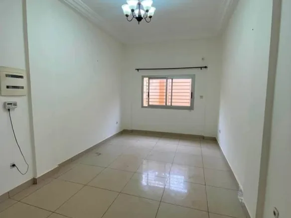 Studio moderne à louer à Essos, Yaoundé 100000 fcfa
