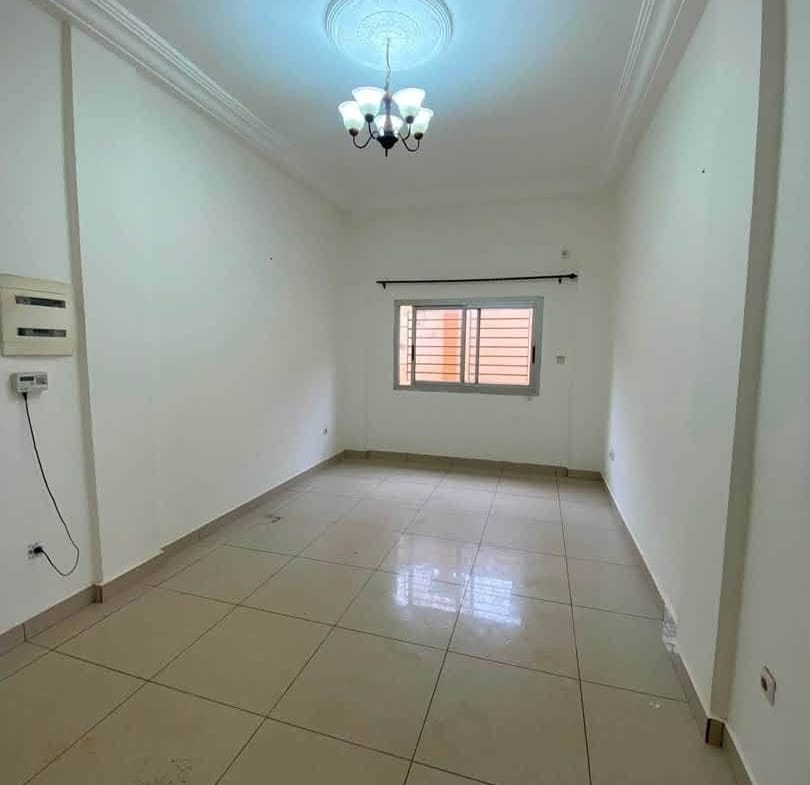 Studio moderne à louer à Essos, Yaoundé 100000 fcfa