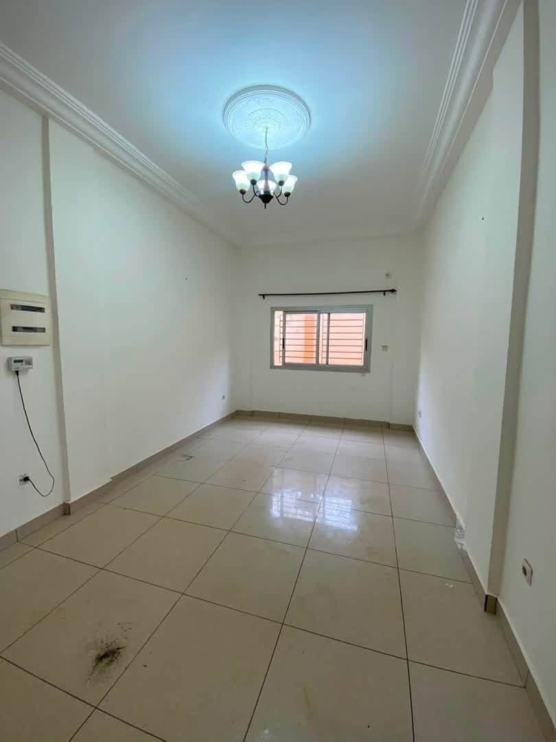 43969- Studio moderne à louer à Essos, Yaoundé 100000 fcfa