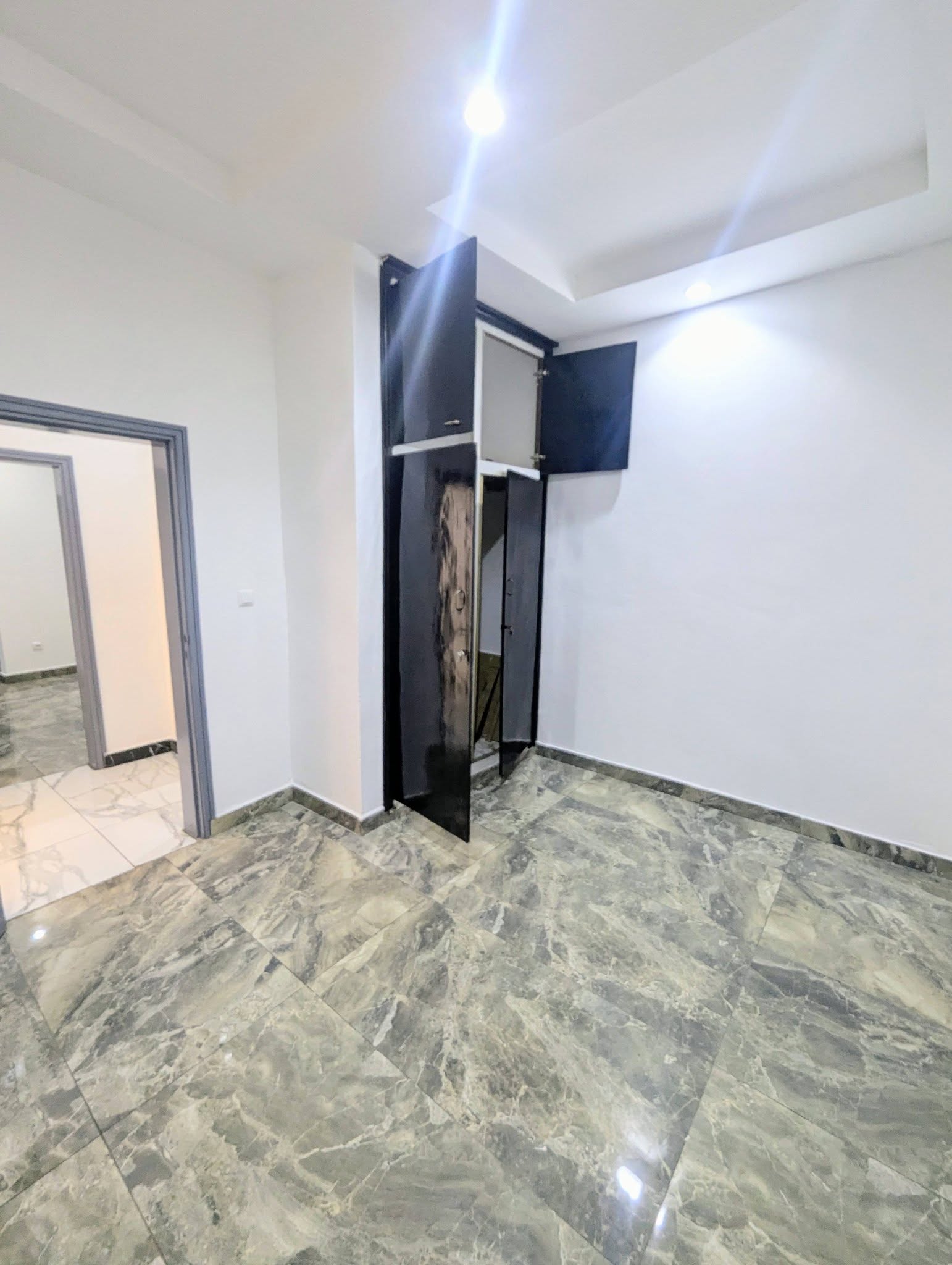 Appartement haut standing 2 chambres à louer à Yaoundé Etoa Meki