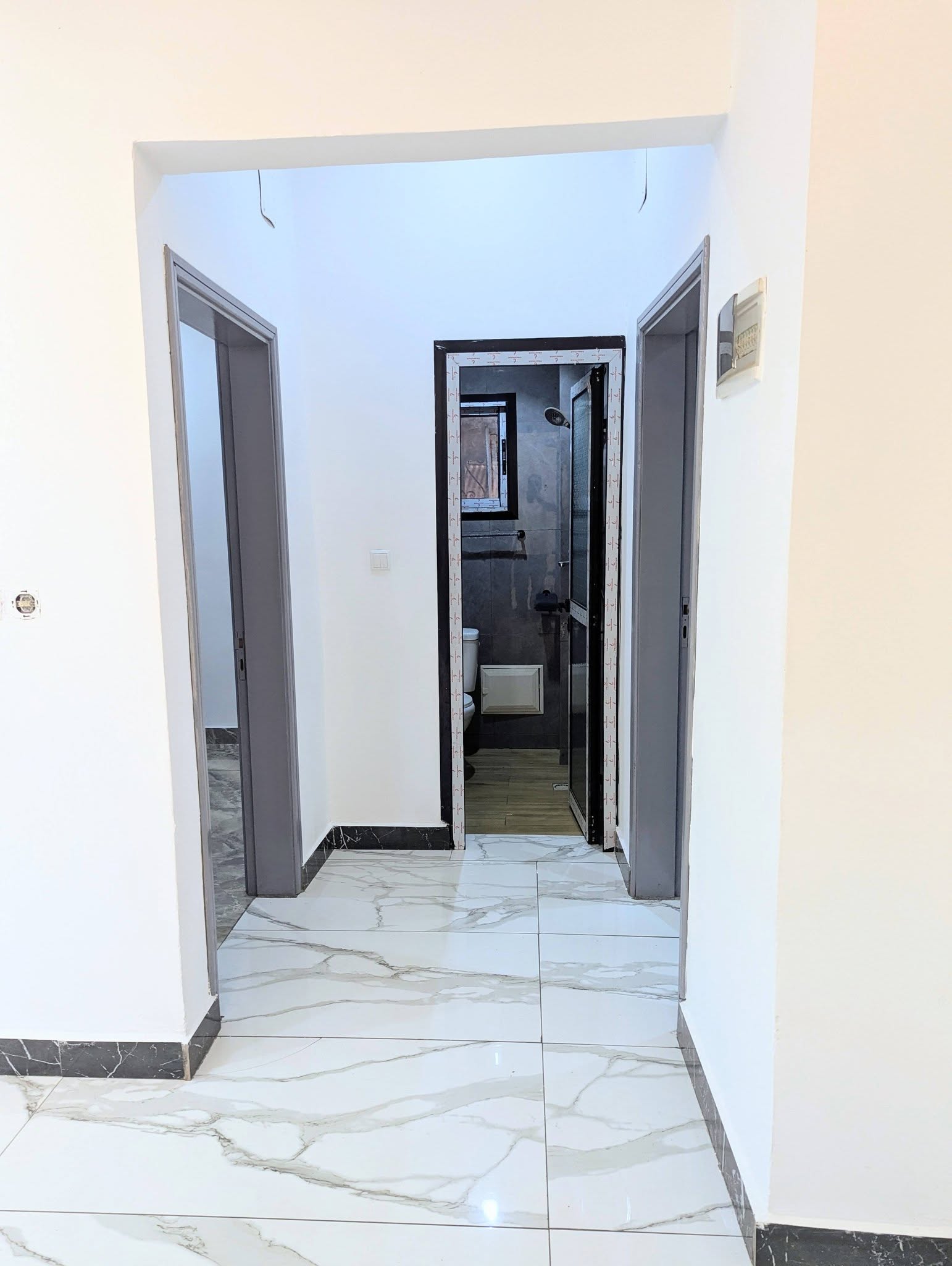 Appartement haut standing 2 chambres à louer à Yaoundé Etoa Meki