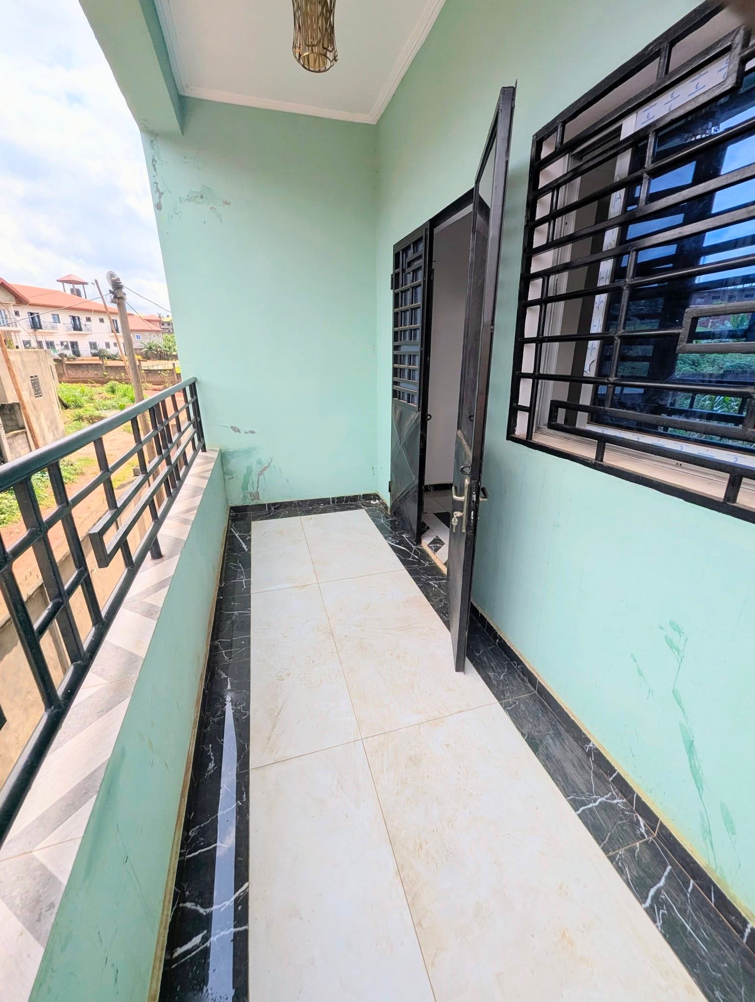 Magnifique studio moderne et confortable à louer à Yaoundé Nkolfoulou