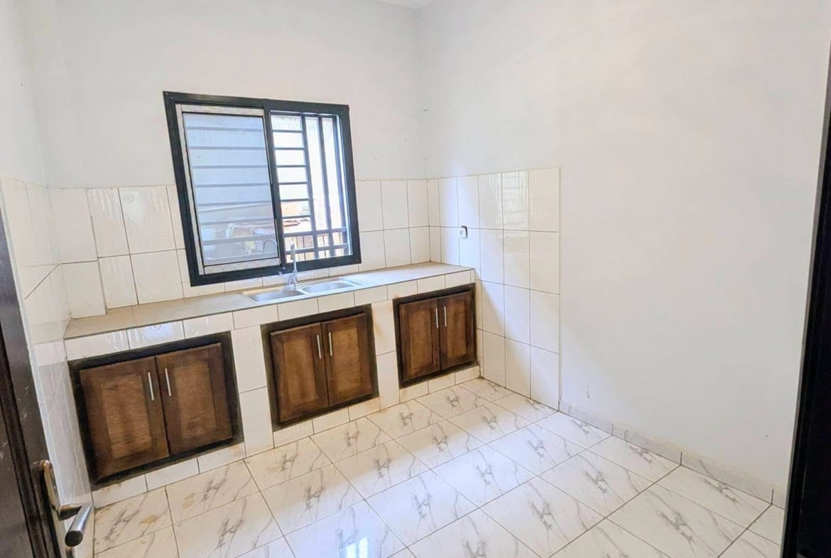 Appartement moderne de 2 chambres à louer à Yaoundé Tsinga Village