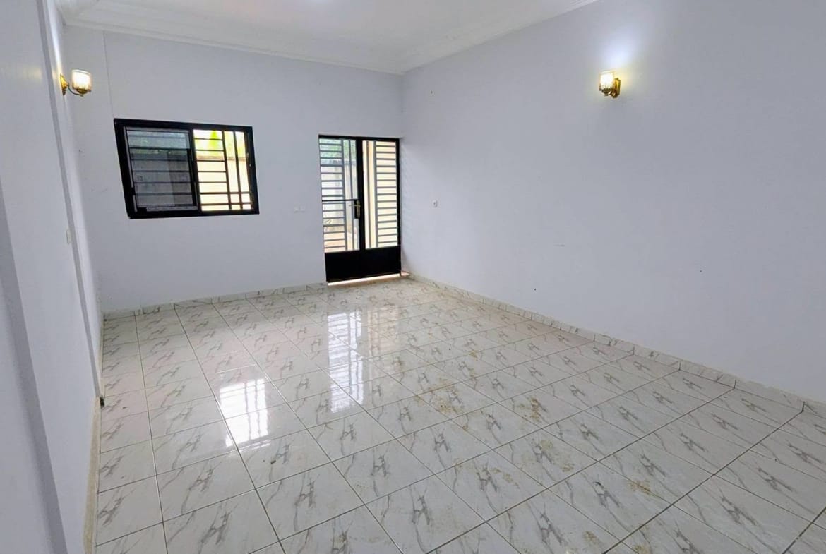 Appartement moderne de 2 chambres à louer à Yaoundé Tsinga Village
