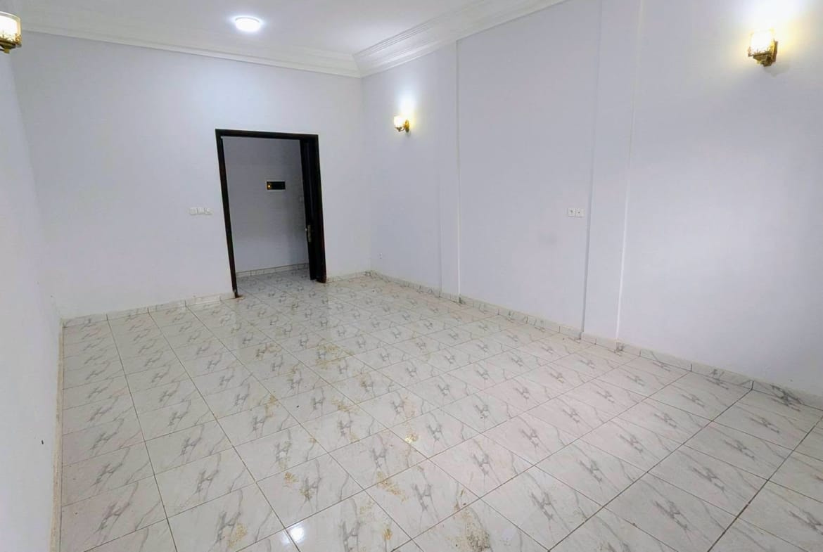 Appartement moderne de 2 chambres à louer à Yaoundé Tsinga Village