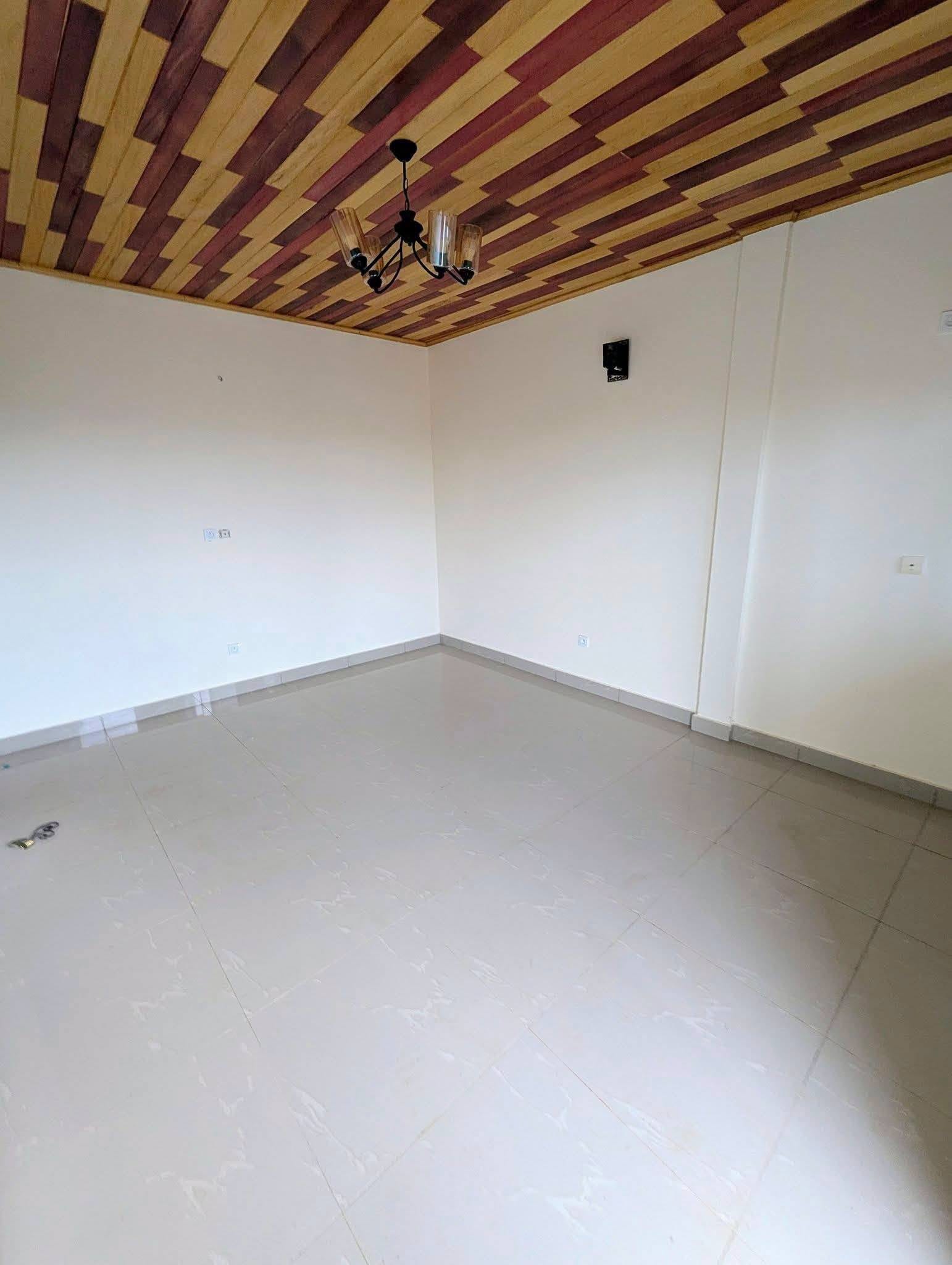 Studio moderne à louer à Nkolfoulou, Yaoundé 75 000 FCFA