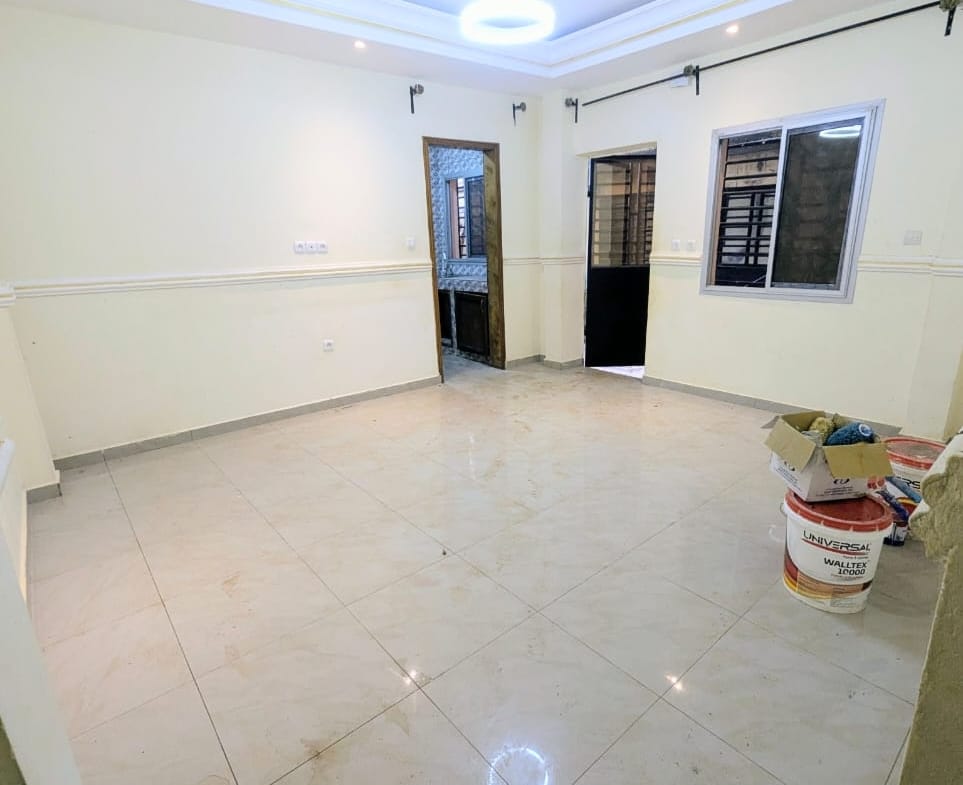 Studio moderne à louer à nkolfoulou