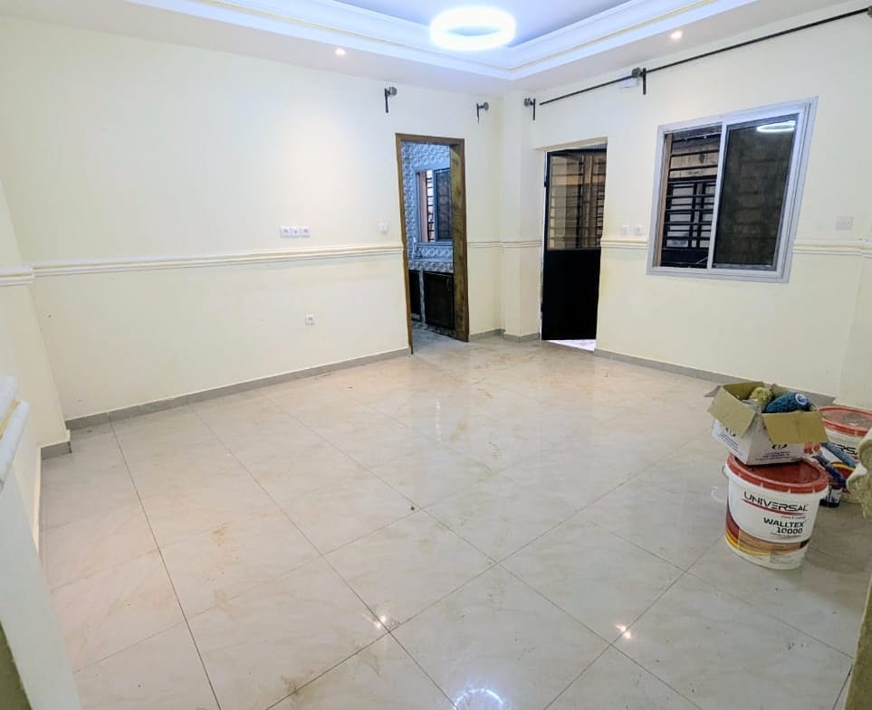 Studio moderne à louer à nkolfoulou