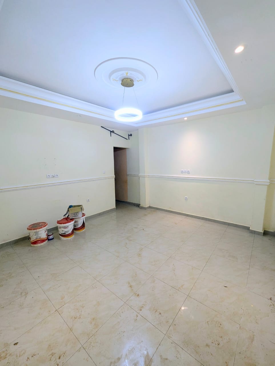 Studio moderne à louer à nkolfoulou