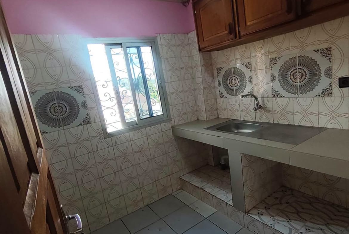 Magnifique appartement 2 chambres et terrasse à louer à Yaoundé Emana