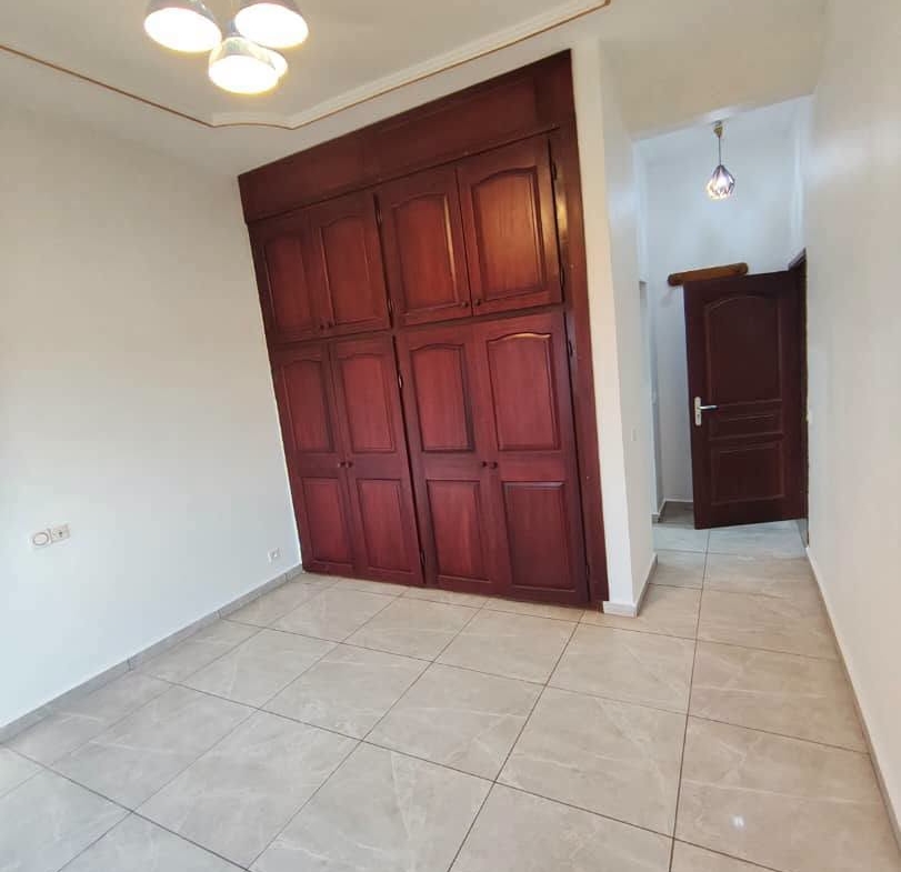 Appartement 2 chambres à louer à Yaoundé Etoudi 180000 fcfa