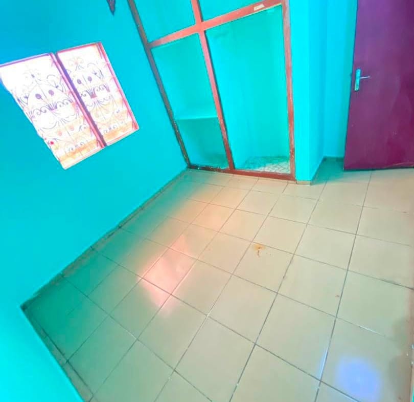 Studio moderne à louer à Nkolbisson 55000 fcfa