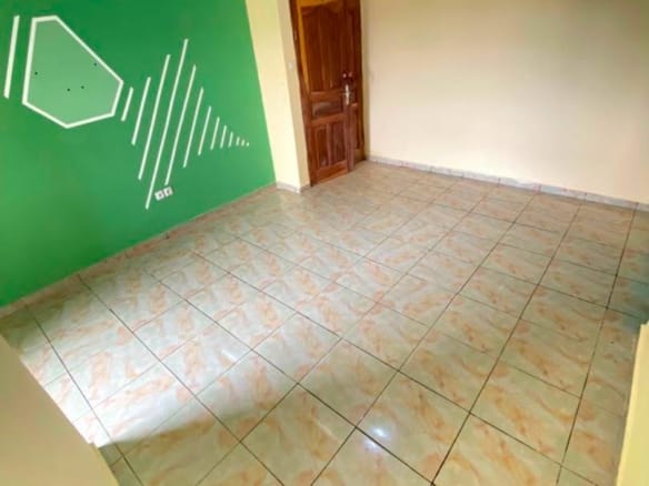 Studio moderne à louer à Nkolbisson 55000 fcfa