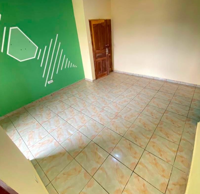 Studio moderne à louer à Nkolbisson 55000 fcfa