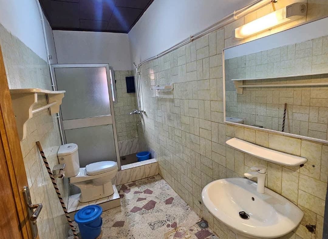 Luxueuse villa vip de 3 chambres à louer à Yaoundé Omnisport
