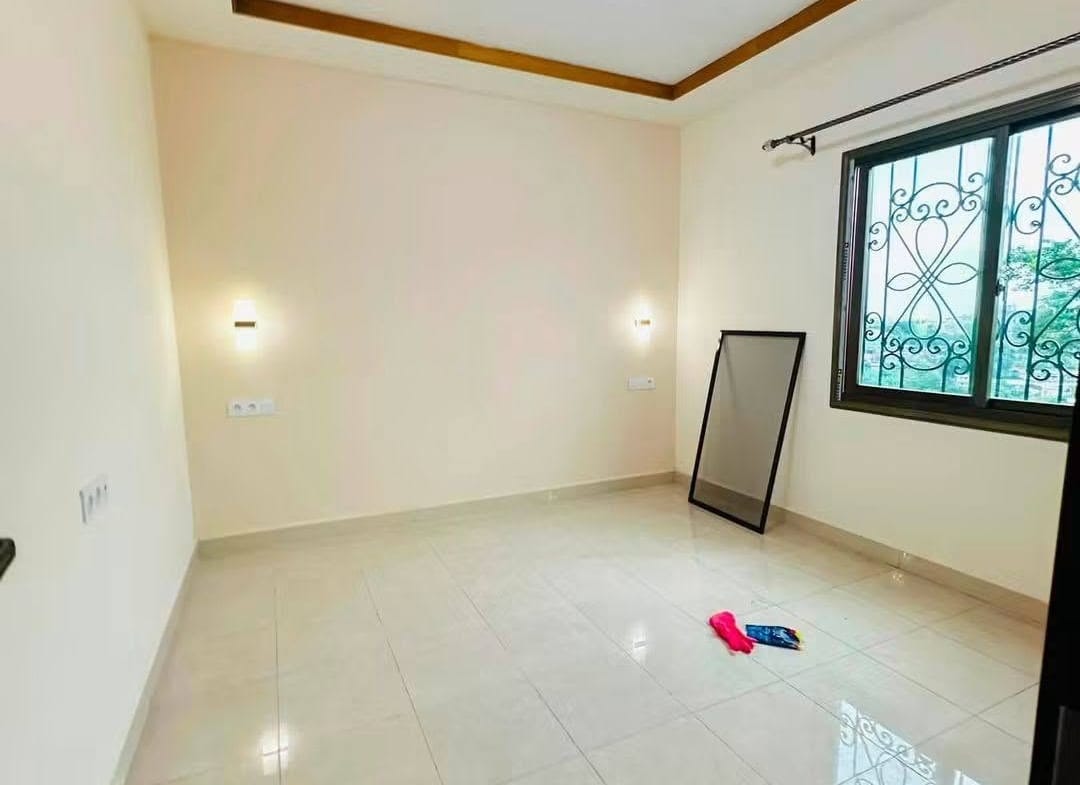 Grand Appartement Standing 3 Chambres Biyemassi Obili