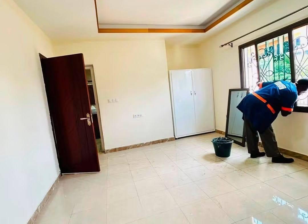 Grand Appartement Standing 3 Chambres Biyemassi Obili