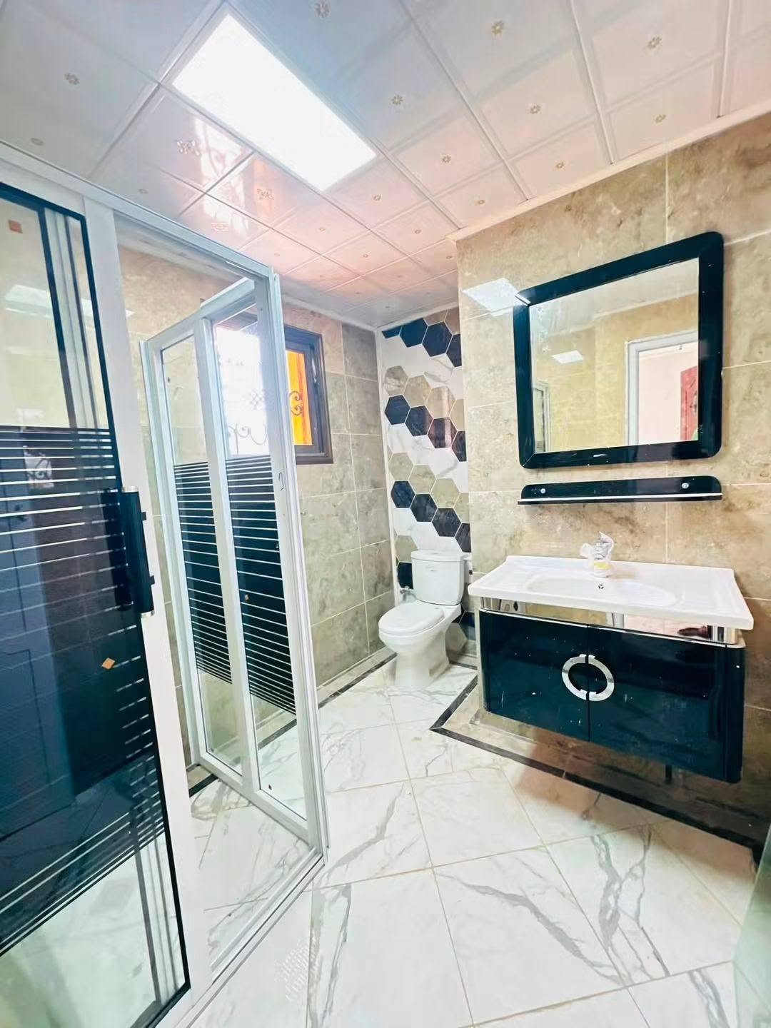 Grand Appartement Standing 3 Chambres Biyemassi Obili