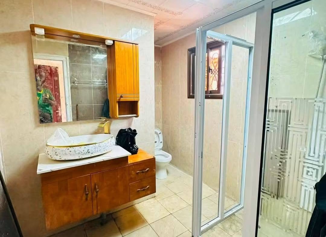 Grand Appartement Standing 3 Chambres Biyemassi Obili