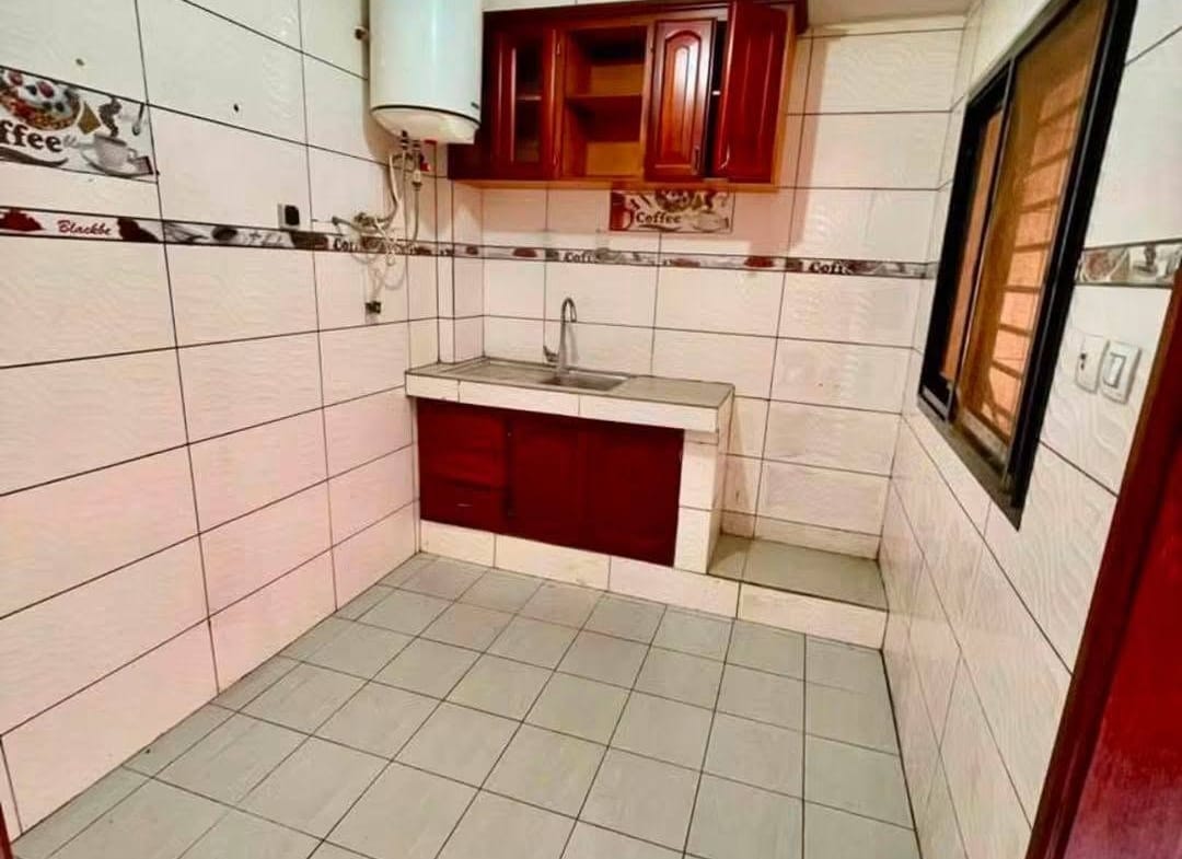 Bel appartement moderne 2 chambres à louer à Biyem Assi Jouvence