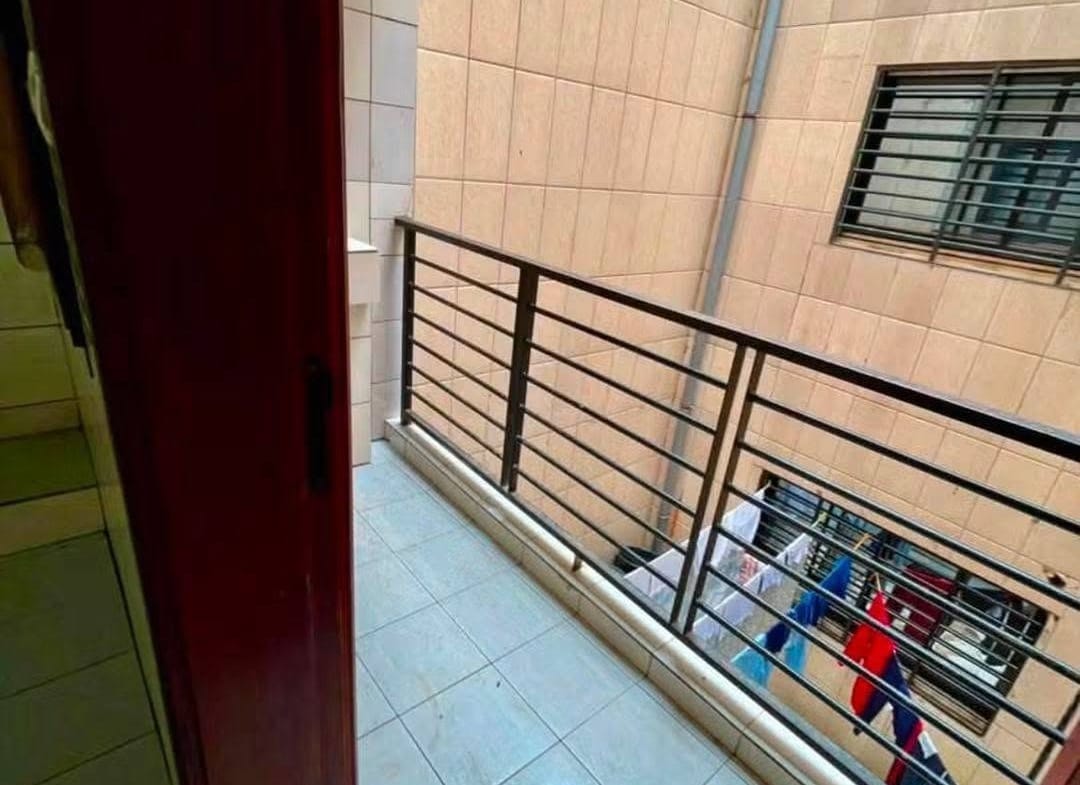 Bel appartement moderne 2 chambres à louer à Biyem Assi Jouvence