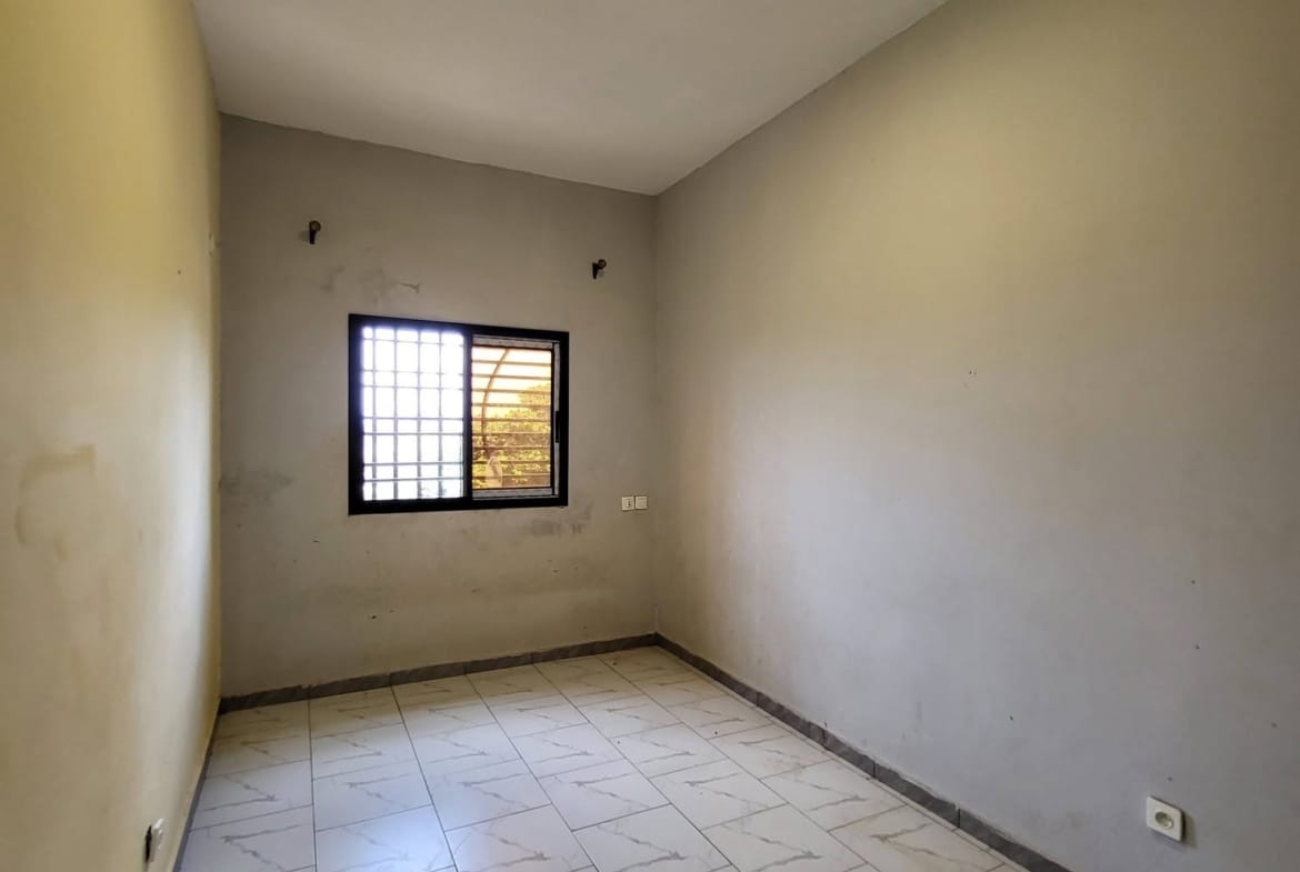 Magnifique appartement 2 chambres avec parking, Yaoundé Etoug-Ebe