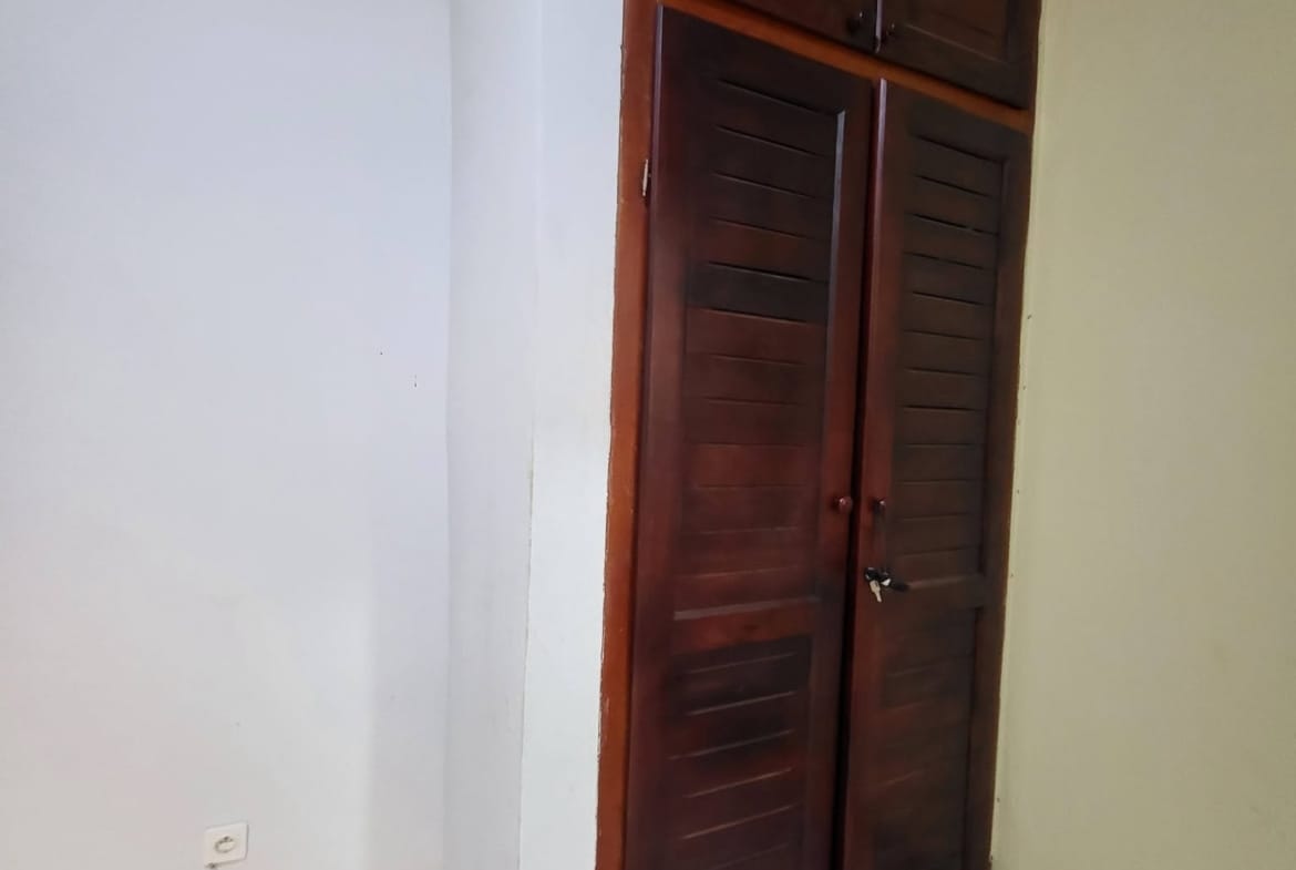 Magnifique appartement 2 chambres avec parking, Yaoundé Etoug-Ebe