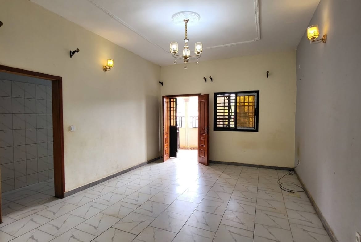Magnifique appartement 2 chambres avec parking, Yaoundé Etoug-Ebe