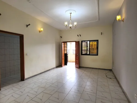 Magnifique appartement 2 chambres avec parking, Yaoundé Etoug-Ebe