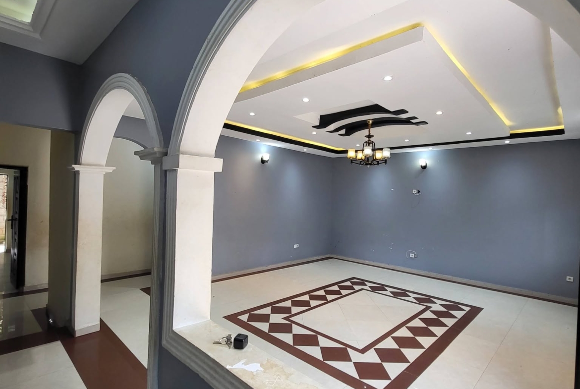 Grand appartement 4 chambres à louer à Simbock Bocon