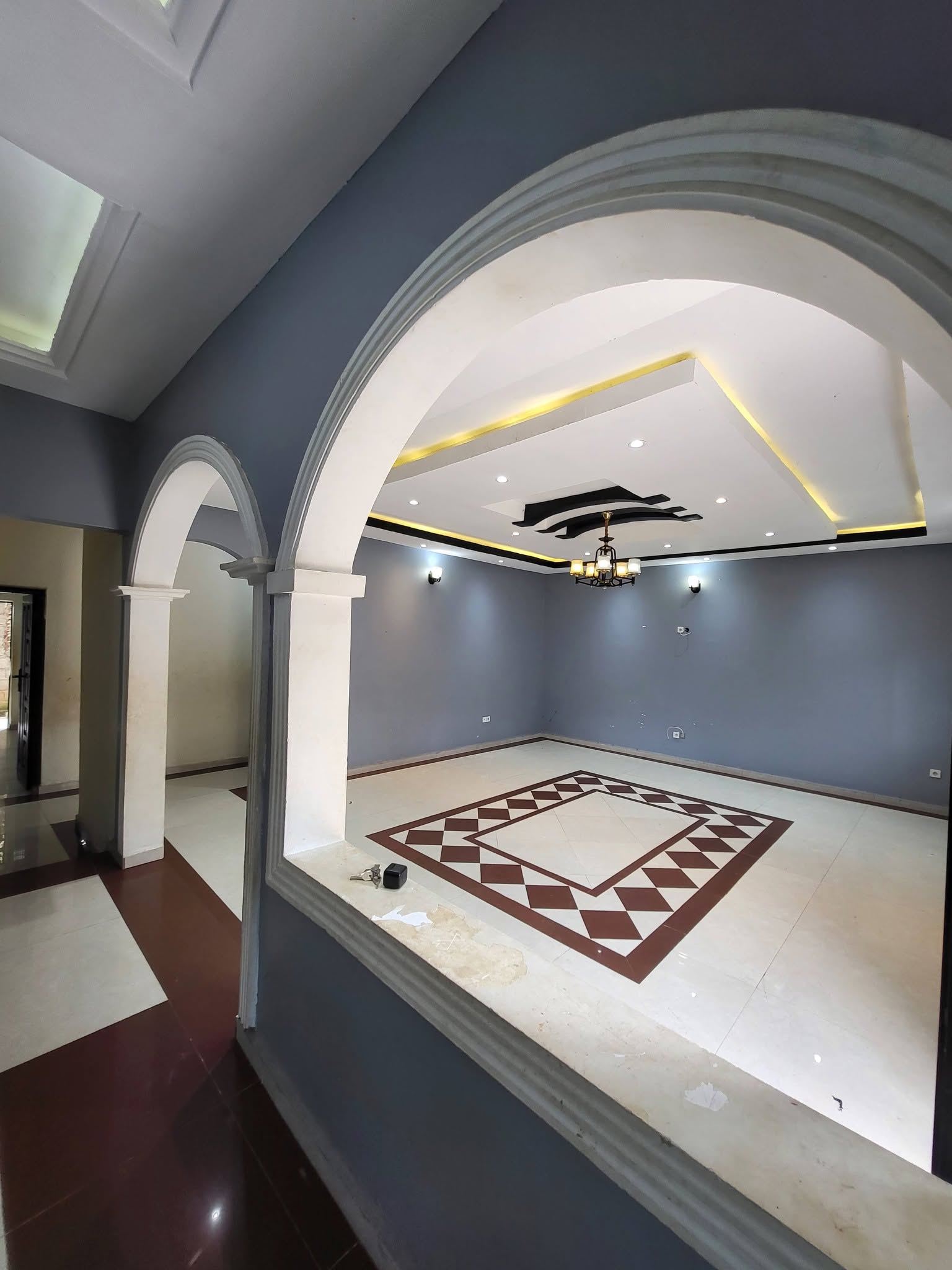 Grand appartement 4 chambres à louer à Simbock Bocon