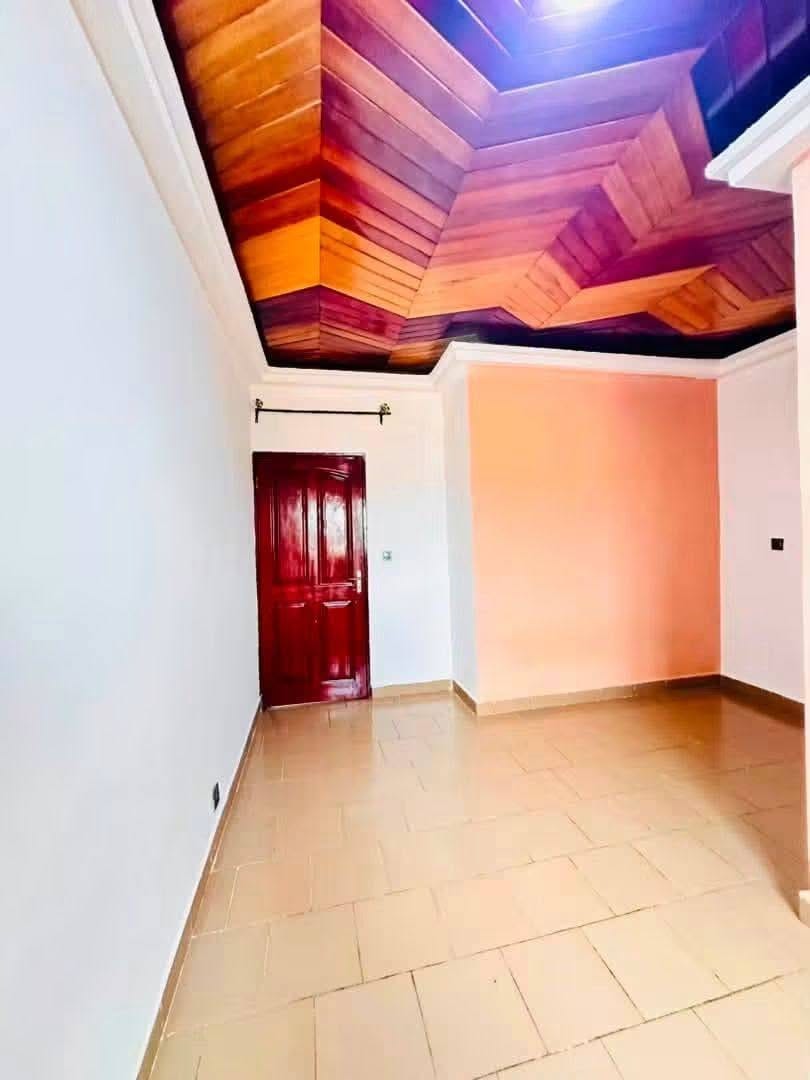 Studio moderne à louer à Ahala Diderot, Yaoundé