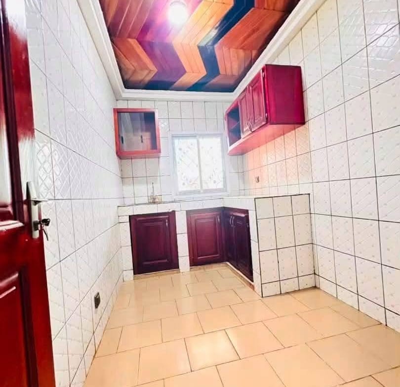 Studio moderne à louer à Ahala Diderot, Yaoundé
