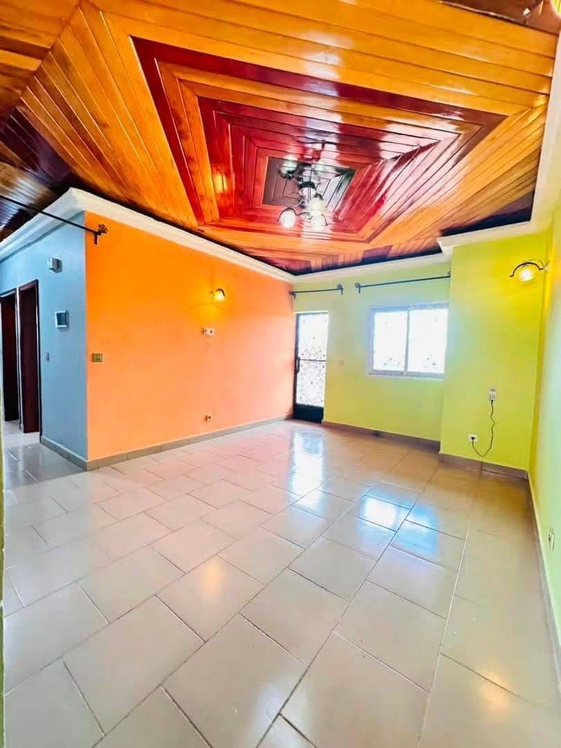 Studio moderne à louer à Ahala Diderot, Yaoundé