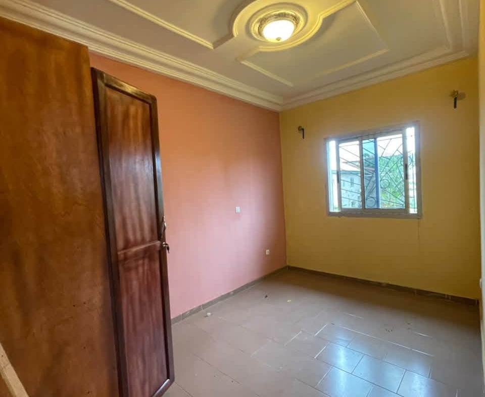Bel appartement moderne 2 chambres à louer à Nkoabang, Yaoundé