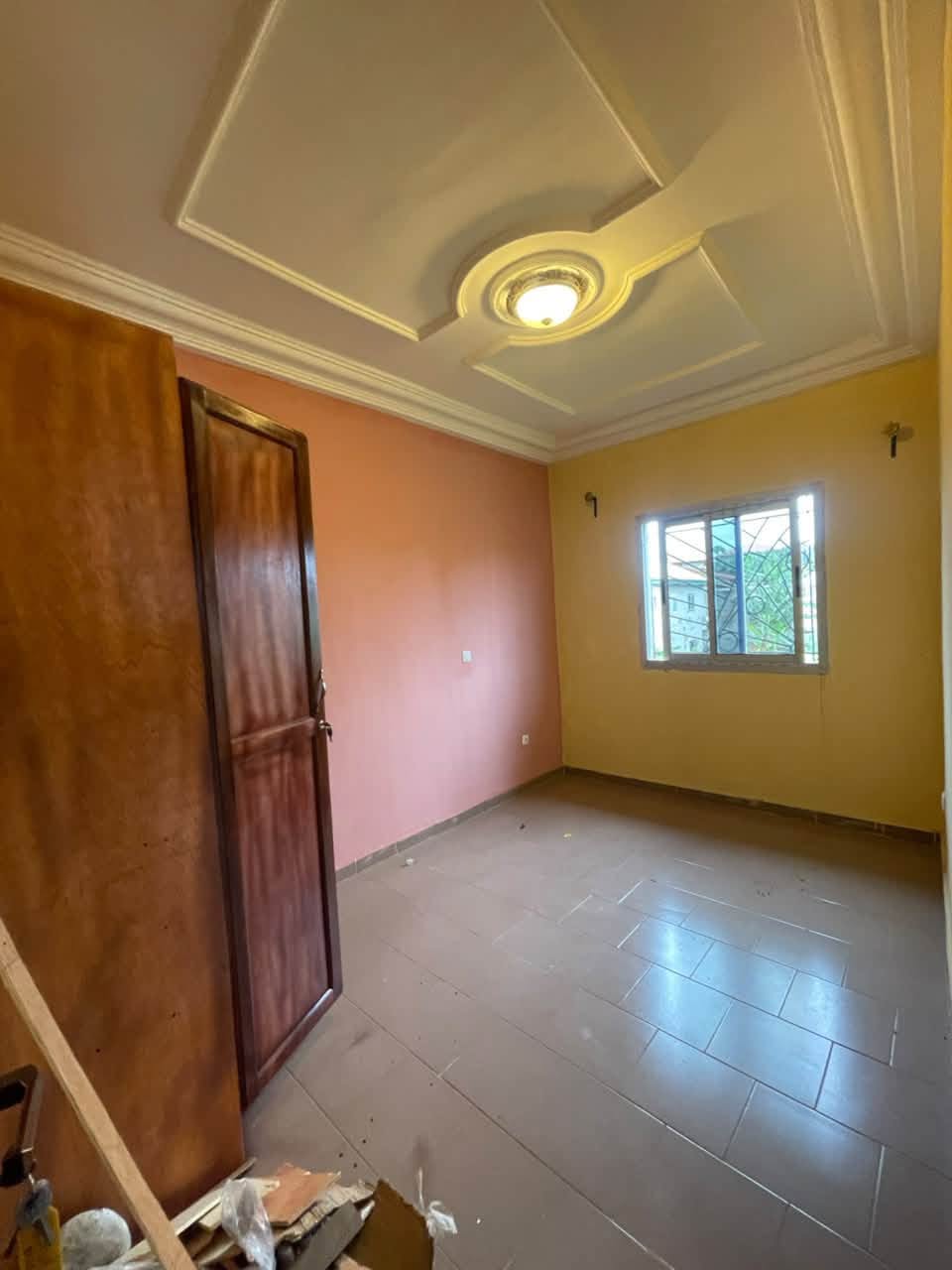 Bel appartement moderne 2 chambres à louer à Nkoabang, Yaoundé