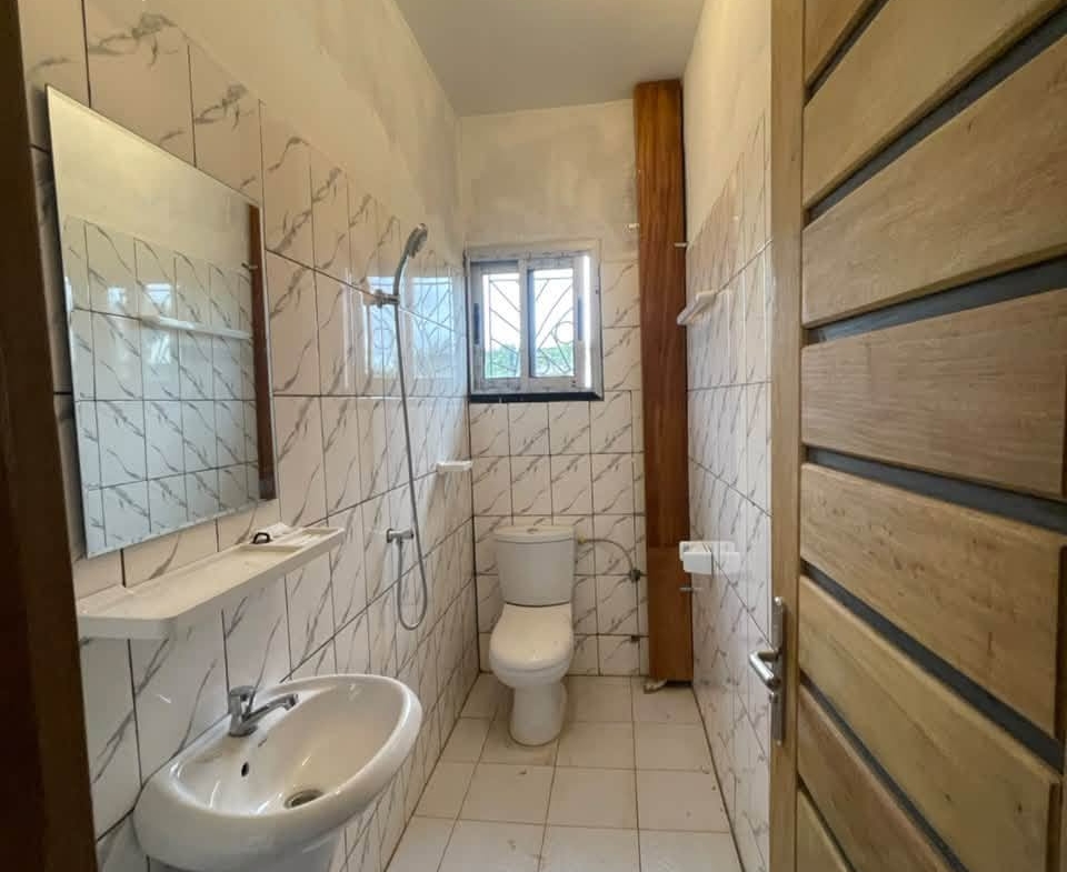 Bel appartement moderne 2 chambres à louer à Nkoabang, Yaoundé