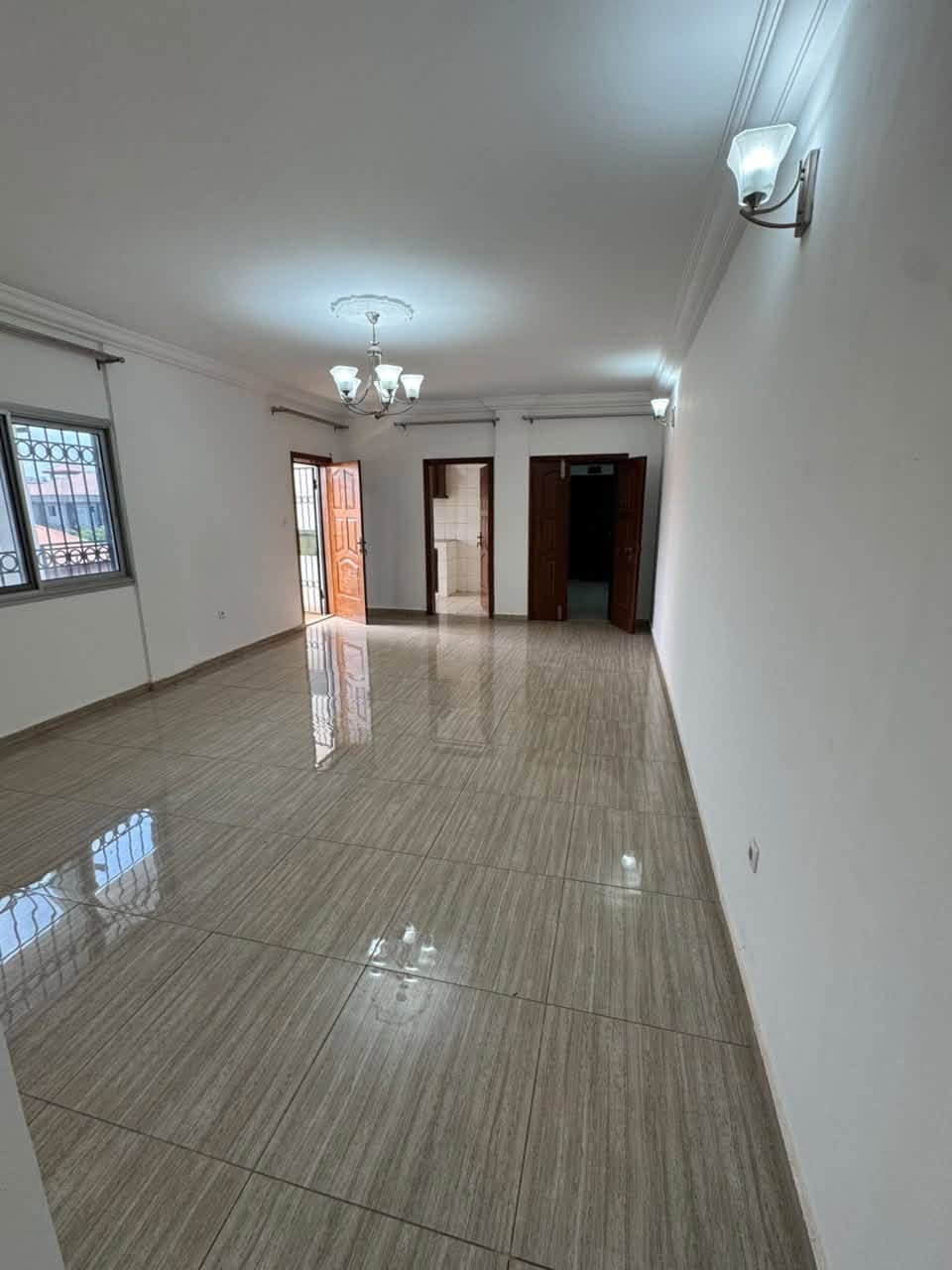 44952- Appartement 2 chambres parking forage, Simbock Yaoundé