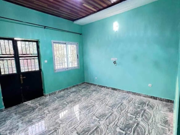 Studio moderne neuf à louer à Olembe, Yaoundé 60000fcfa