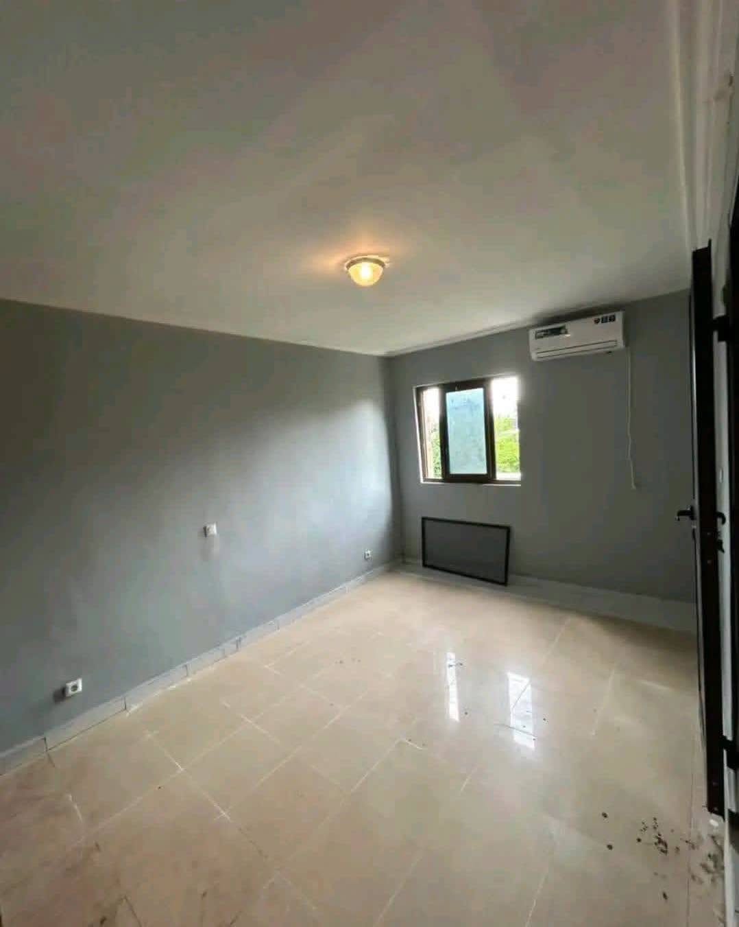 APPARTEMENT HAUT STANDING À LOUER À BONADIWOTO GRAND MALL