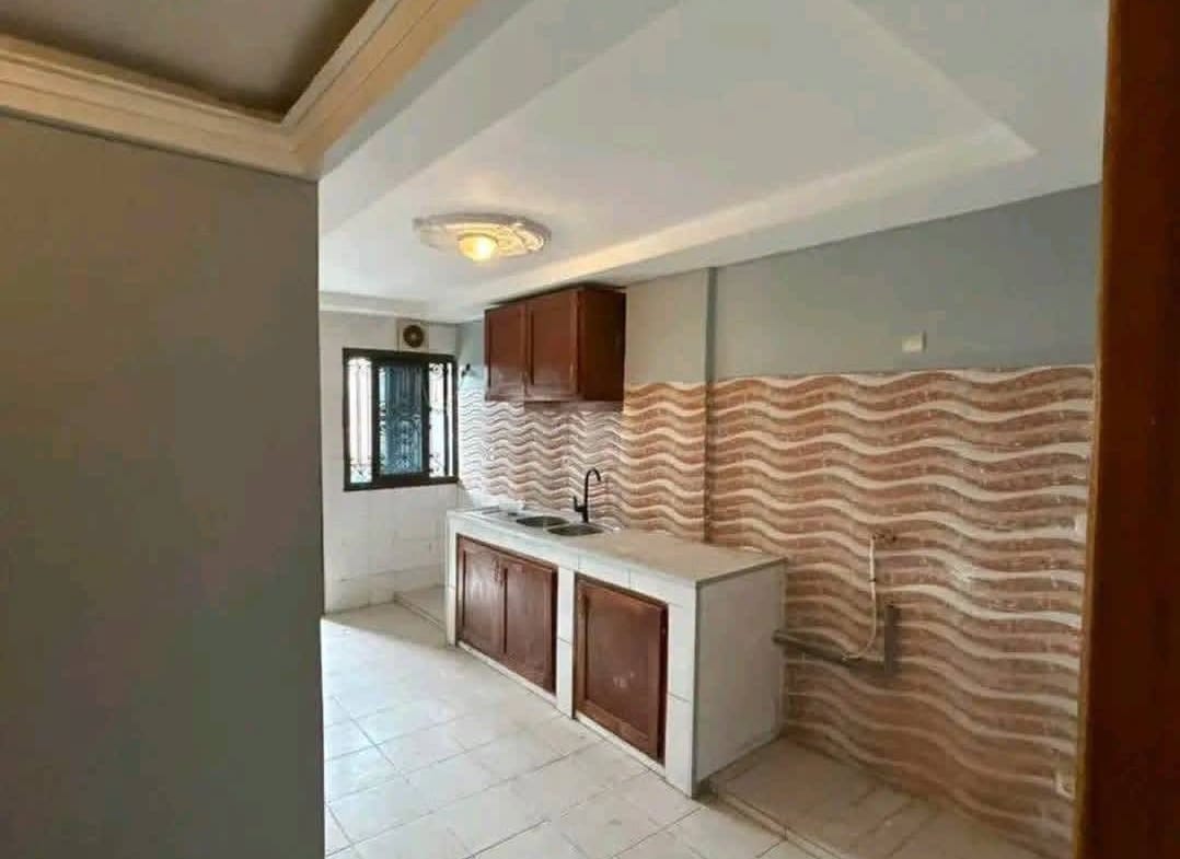 APPARTEMENT HAUT STANDING À LOUER À BONADIWOTO GRAND MALL