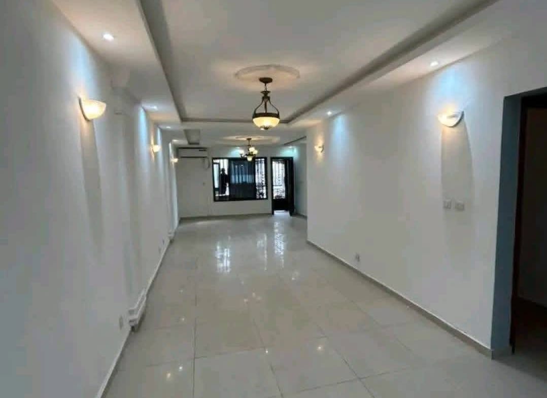 APPARTEMENT HAUT STANDING À LOUER À BONADIWOTO GRAND MALL