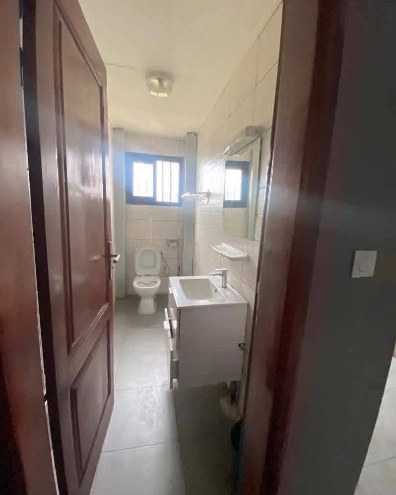 Appartement spacieux et confortable situé à Bonapriso