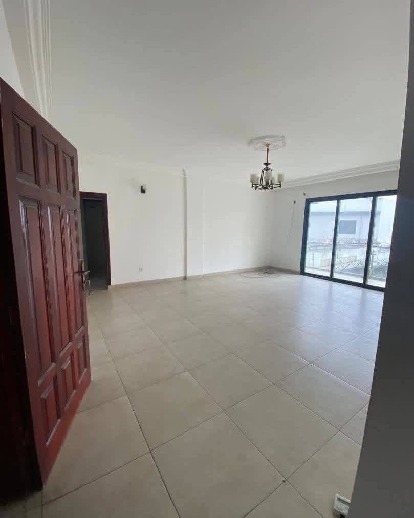 Appartement spacieux et confortable situé à Bonapriso