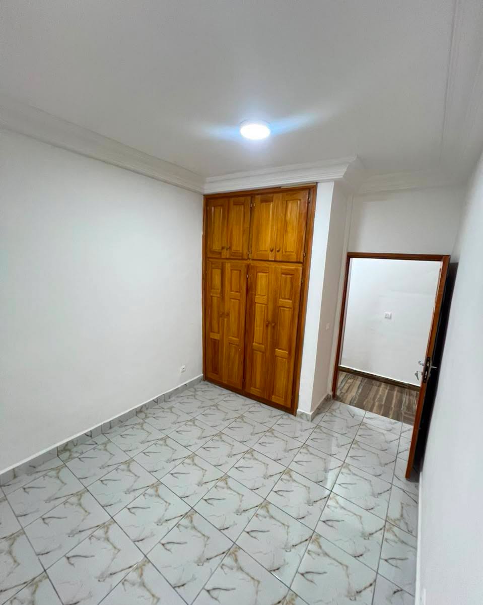 BKI_appart_kotto_220926_chb3 Appartement nouvellement construit à louer à Douala Kotto