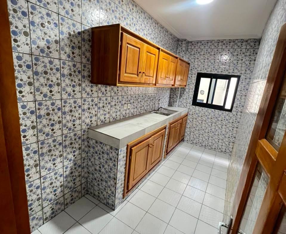 Appartement nouvellement construit à louer à Douala Kotto