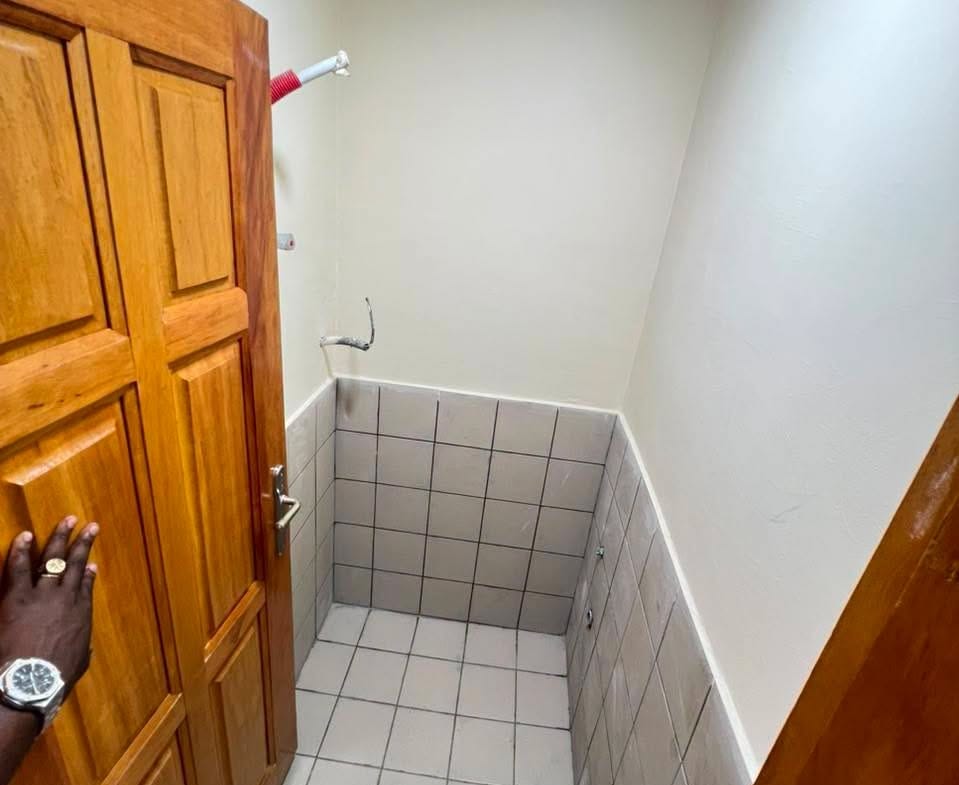 Appartement nouvellement construit à louer à Douala Kotto